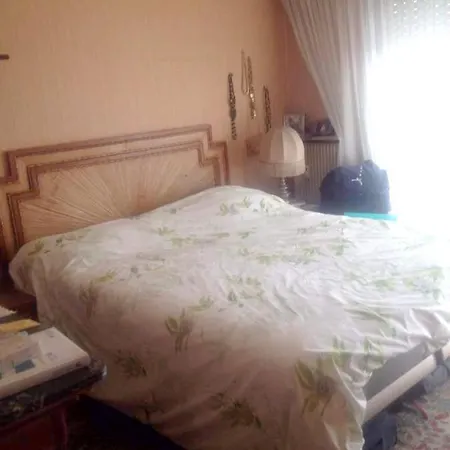 Apartman Avenue Guy De Maupassant *