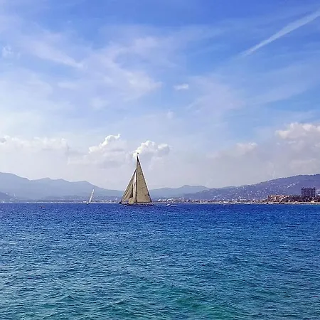 Avenue Guy De Maupassant Antibes
